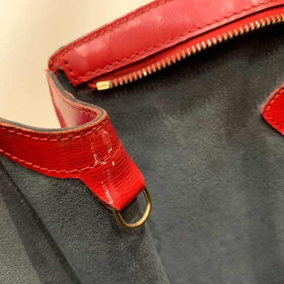 【9MK】 LV Red Epi St Jacques Tote Sku# 84008 (Gently Used, Crack/Split) - Picture 16 of 16